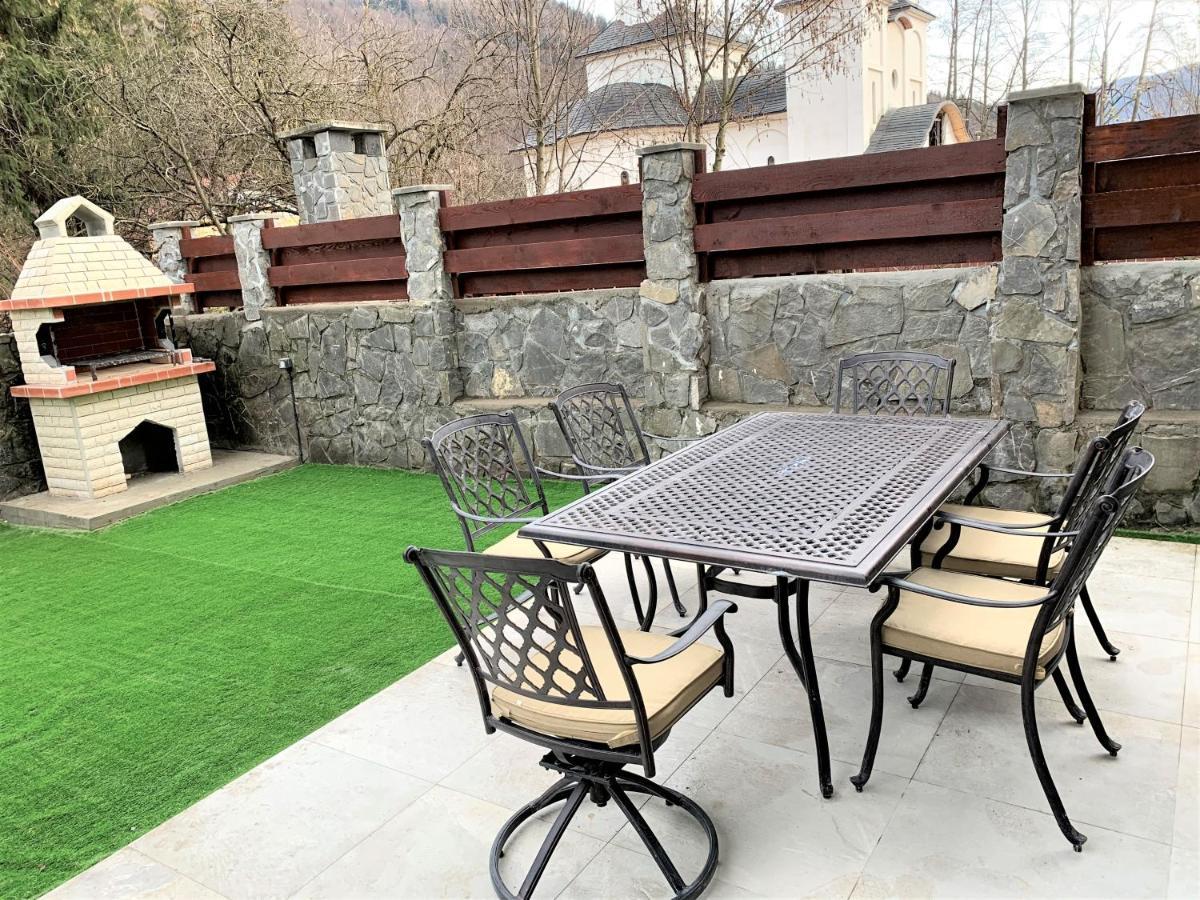 Holiday Home In Sinaia Exterior photo